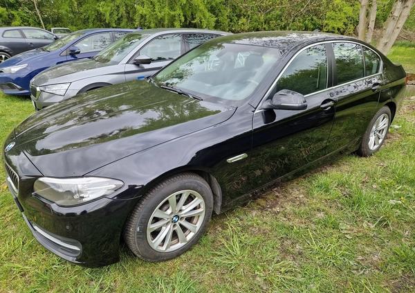 BMW Seria 5 cena 60500 przebieg: 139500, rok produkcji 2016 z Poznań małe 497